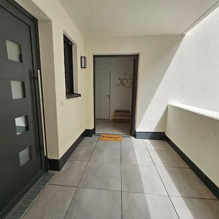 Big Bis Zu 10 Gaesten Moselblick Ad Reichsburg 100m Marktplatz * コッヘム